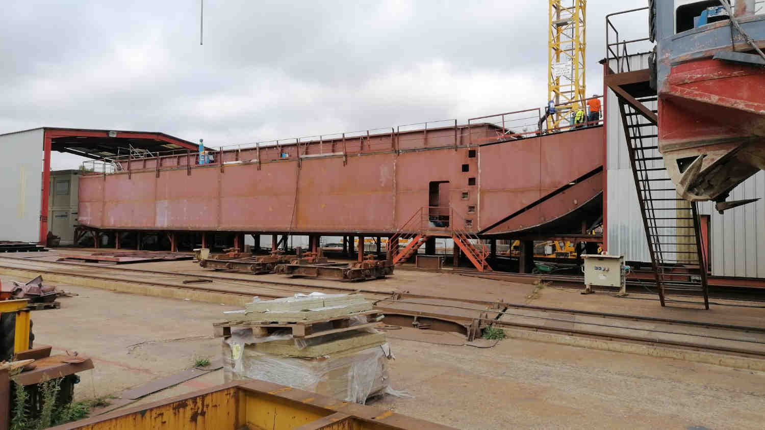 Construction de deux barges d’une capacité de 600 tonnes Chantiers de